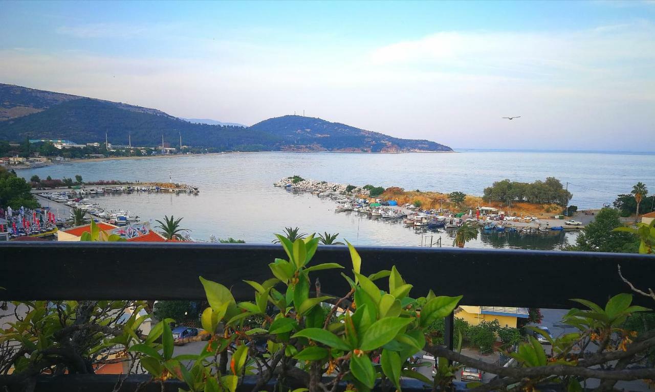 Port View Suites Kavala Exterior photo